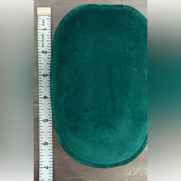 Gucci necklace, jewelry, emerald, velvet green necklace, case box. Like new - Picture 5 of 5